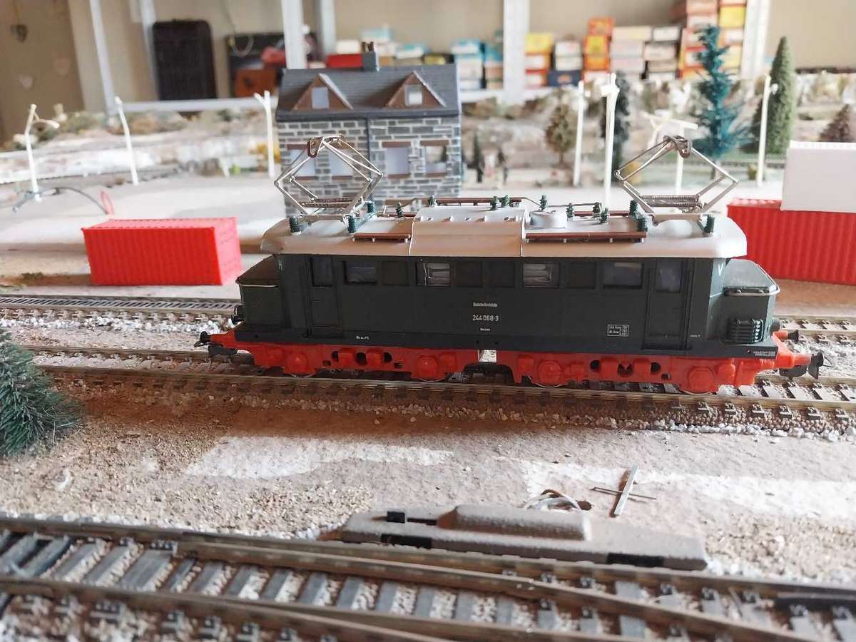 Ho scale loco