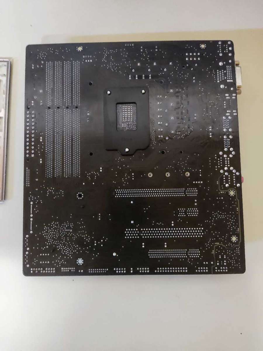 Asus H170M-ED3 Motherboard**Supports 6th gen and 7th gen CPU's**LGA1151**4 ram slots