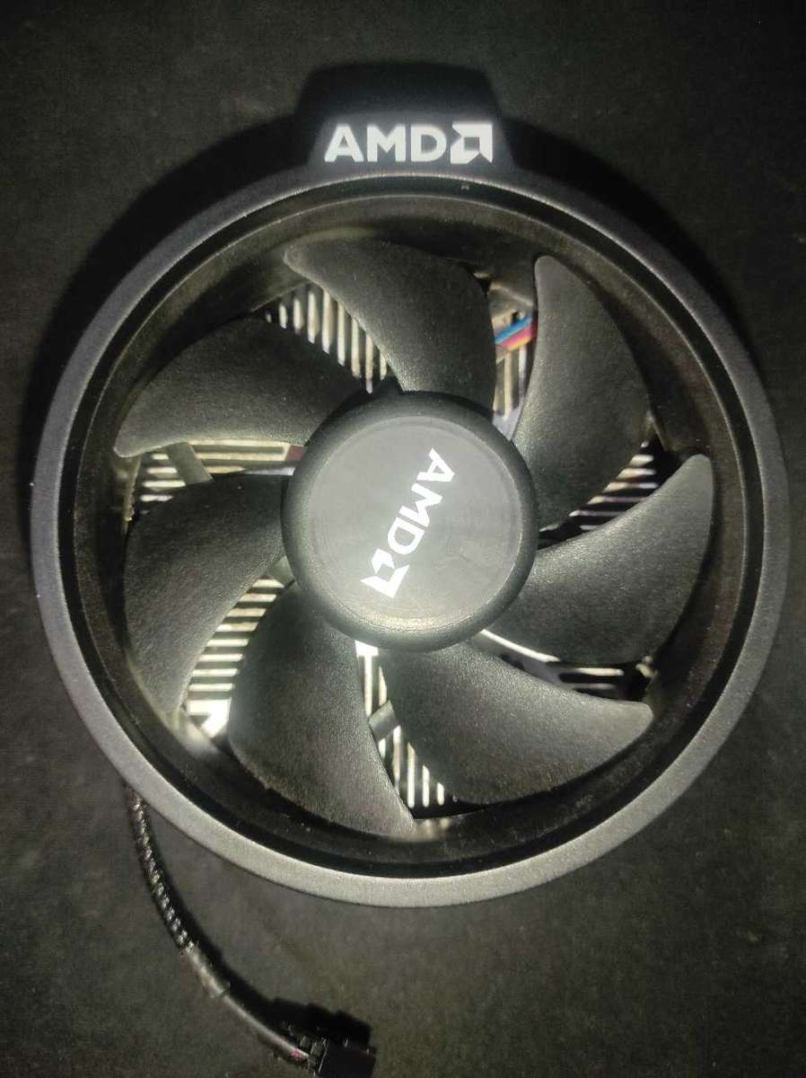 Ryzen 3 2200G + Fan