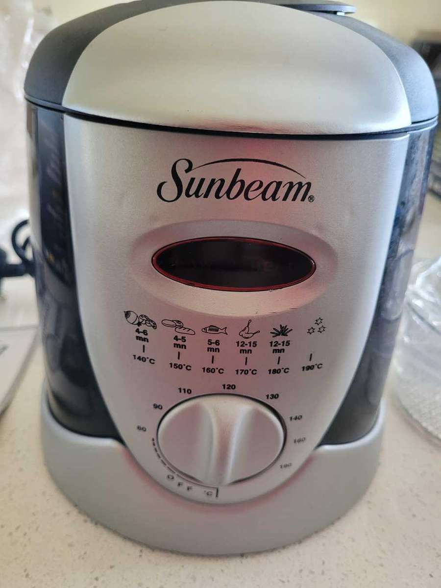 Sunbeam mini Deep fat Fryer and Fondue set
