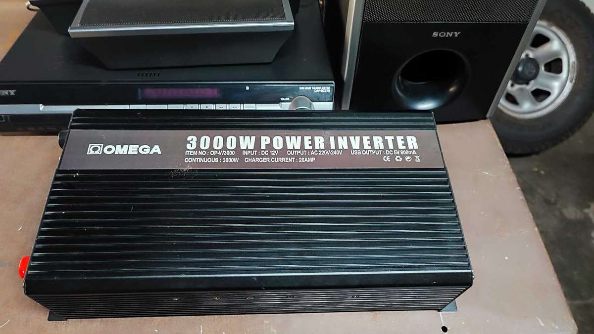 Omega 3000w inverter