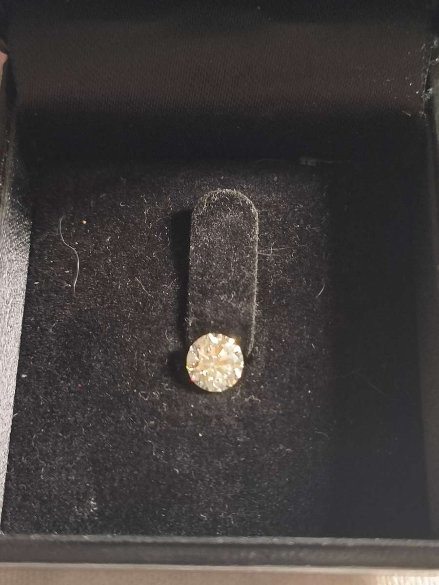 0.91 Lab grown diamond