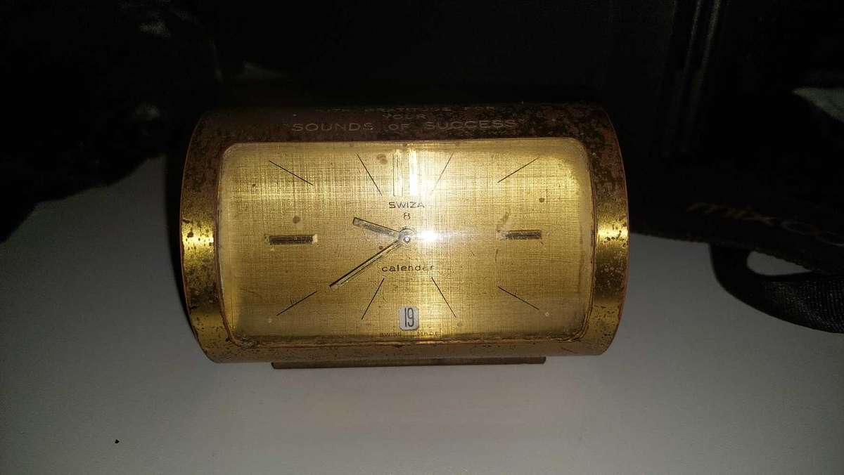 Swiza 8 Calendar alarm clock