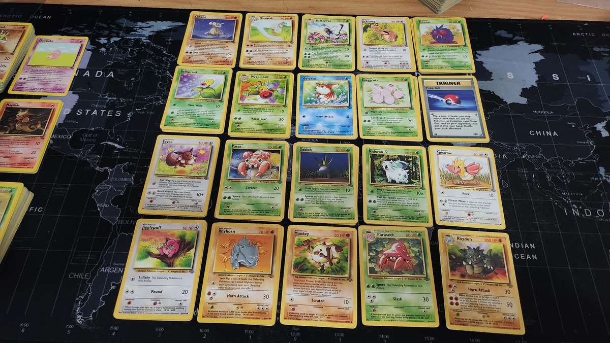 Vintage pokemon Cards: Jungle starter set