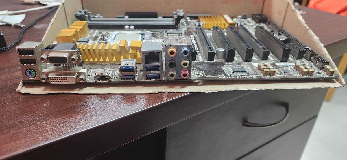 Gigabyte  ga-z97-d3h  with intel i5-4590