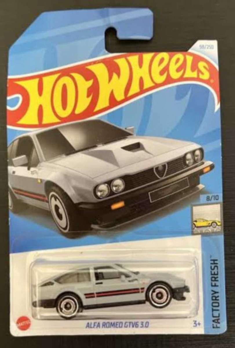 Alfa GTV Hotwheels Grey color