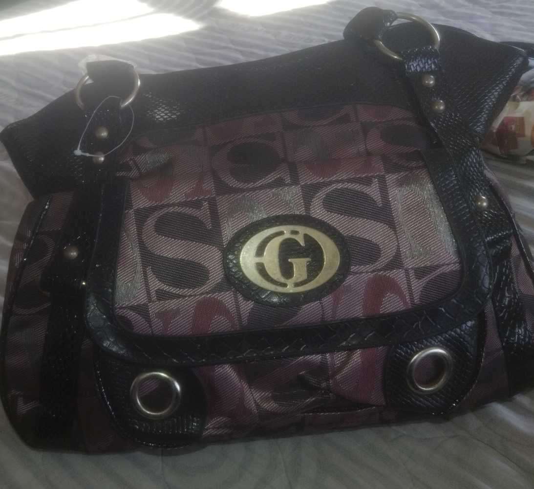 3+1 handbags READ CAREFULLY