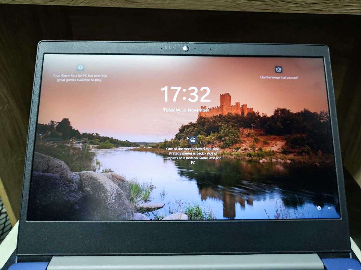 Lenovo IdeaPad 3 11th i5 Gen 8GB RAM 256GB NVME IPS Display Windows 11 Home STUNNING COLOR