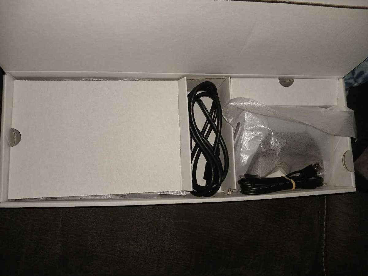 PS5 DISC EDITION IN PERFECT CONDITION