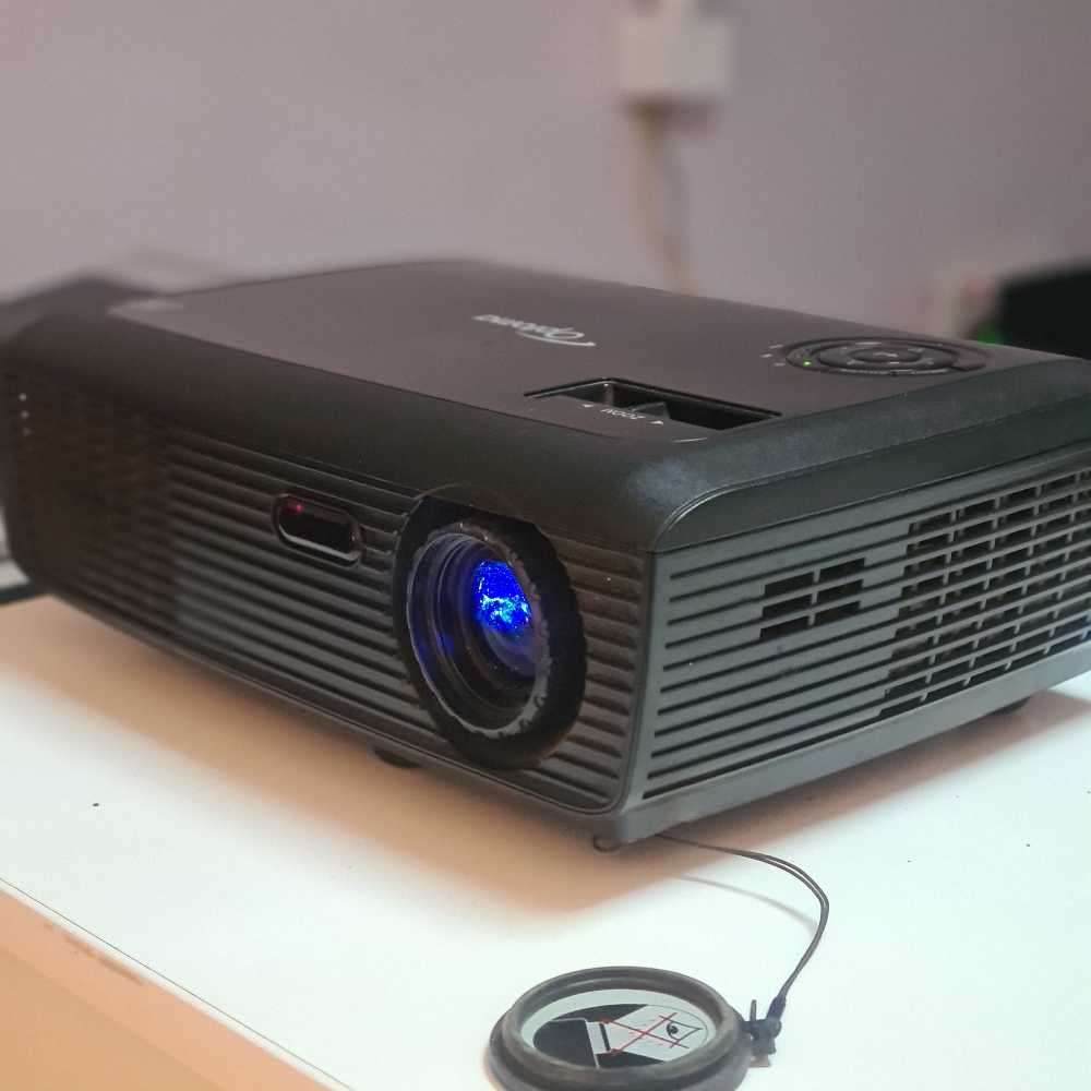 OPTOMA EX531p projector