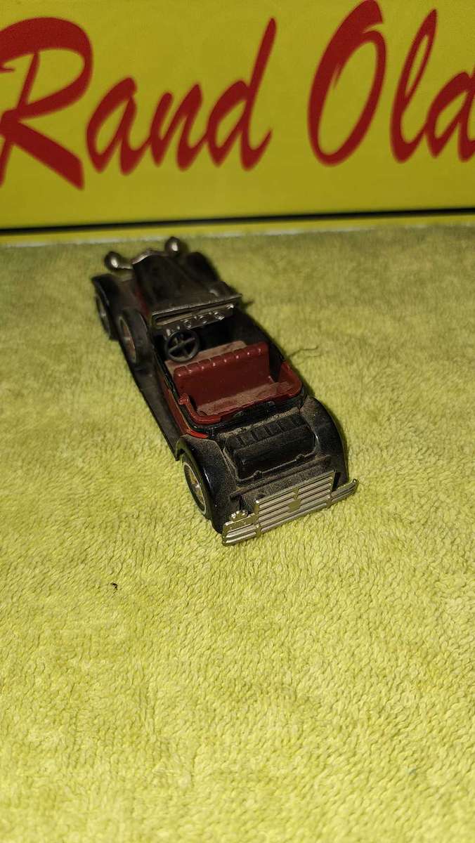 Packard Victoria by Model of Yesteryear