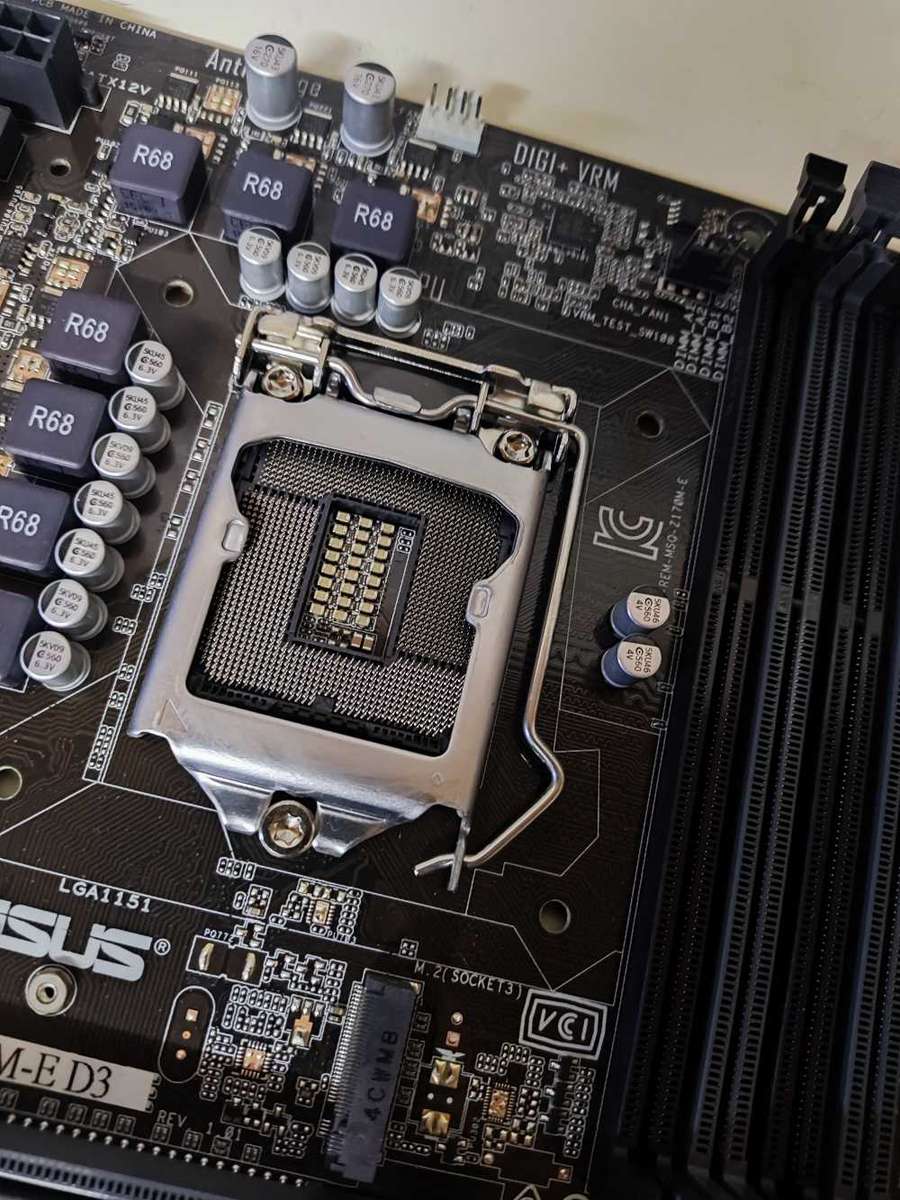 Asus H170M-ED3 Motherboard**Supports 6th gen and 7th gen CPU's**LGA1151**4 ram slots