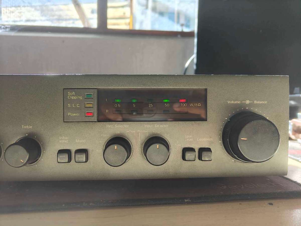 NAD 3140 High power amplifier