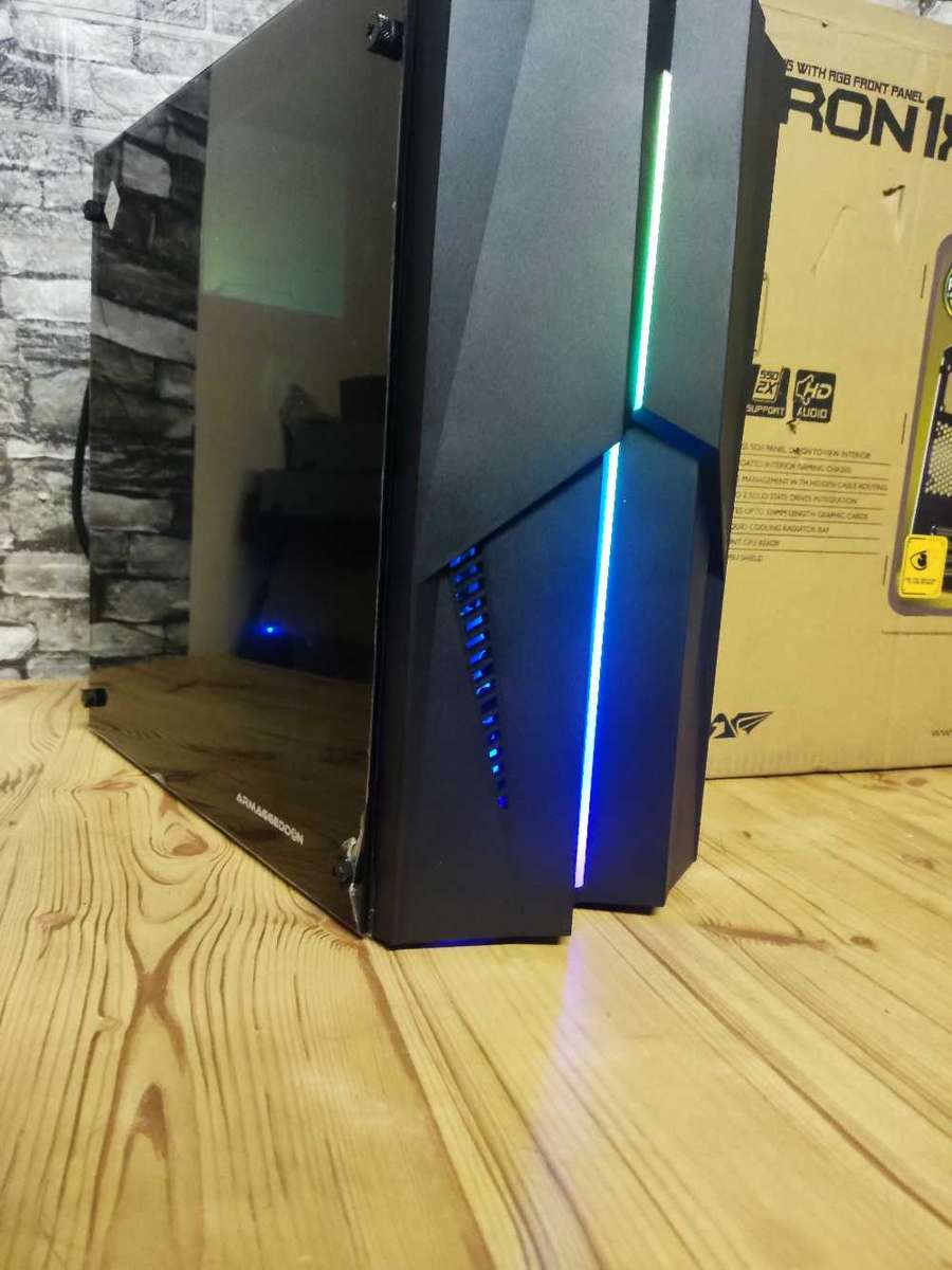 Custom Built i7 4790 PC**AMD RX560 Graphics Card**16GB DDR3 Ram**240GB SSD**1000GB HDD