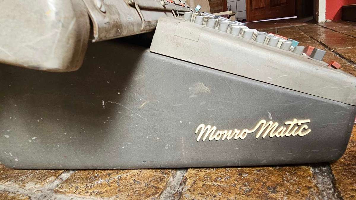 Vintage Monroe Calculating machine