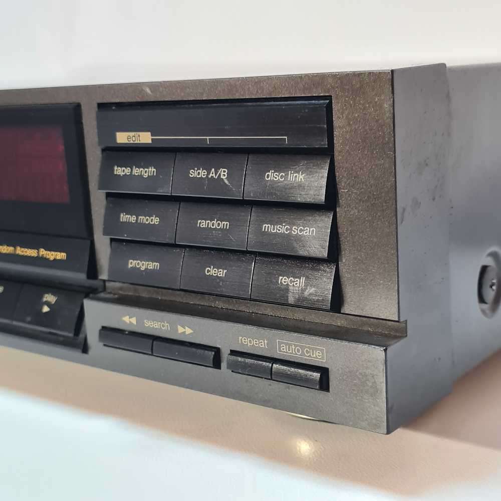 Technics CD Player (read)