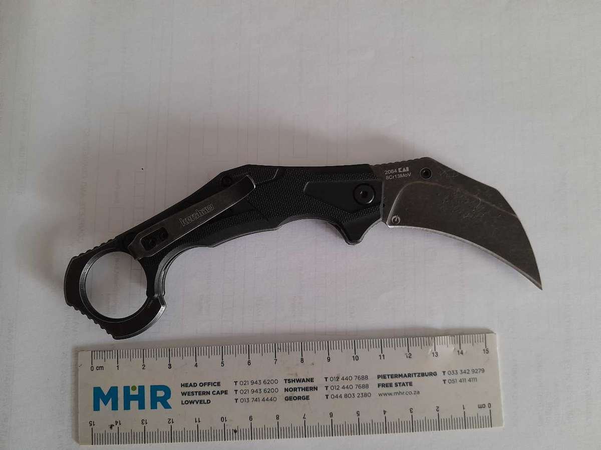 Kershaw Outlier Karambit, as new. Model 2064.