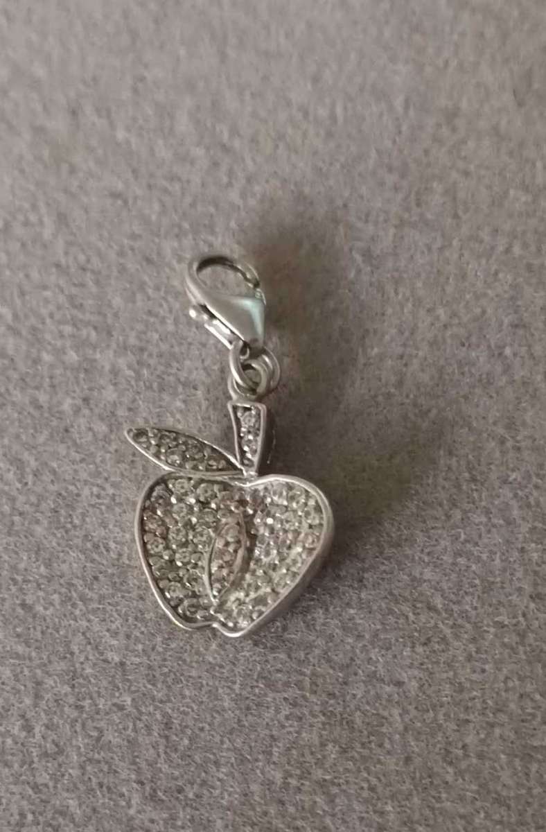 LOVELY 925 STERLING SILVER CHARM 1.7g