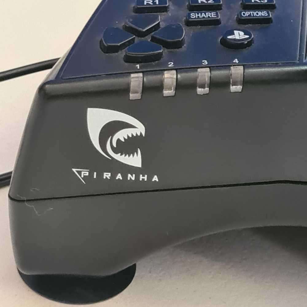 Official PS4 and PS3 driving wheel gaming pad