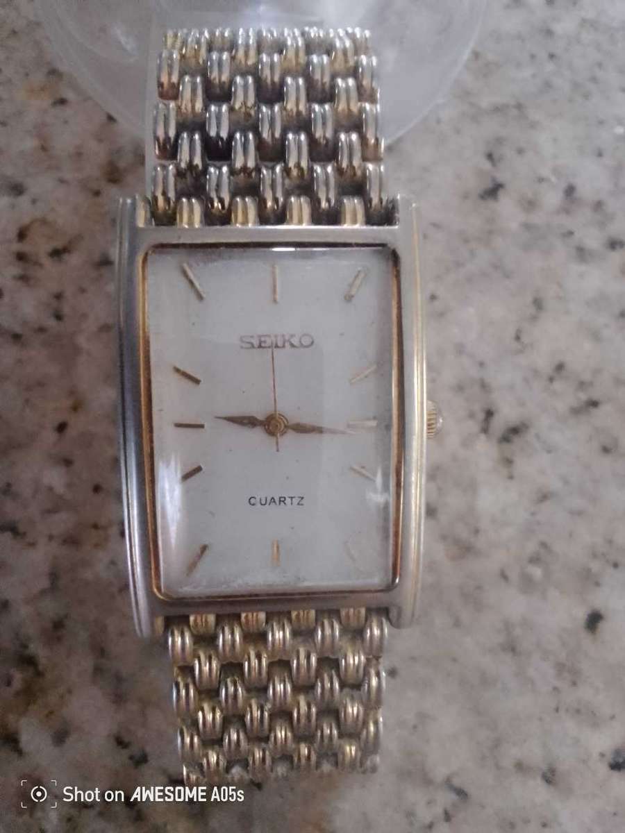 Seiko Quartz tank