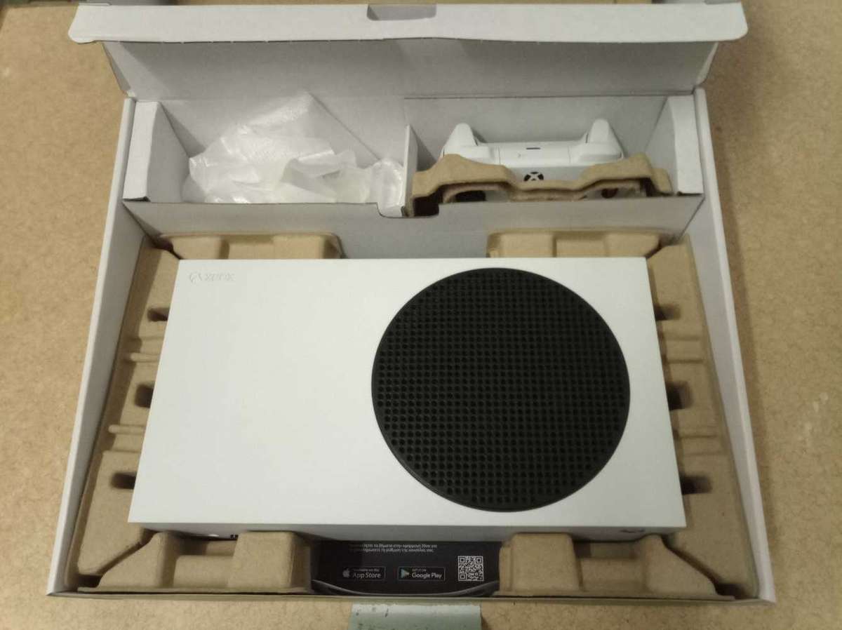 Xbox Series S 512GB Digital Gaming Console