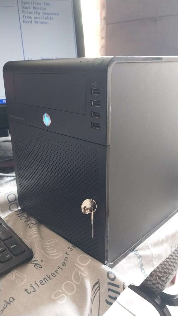 HP Proliant Microserver N36L