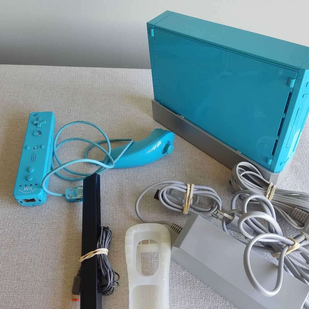 Nintendo Wii console Mario and Sonic at the London 2012 Olympic Games +box