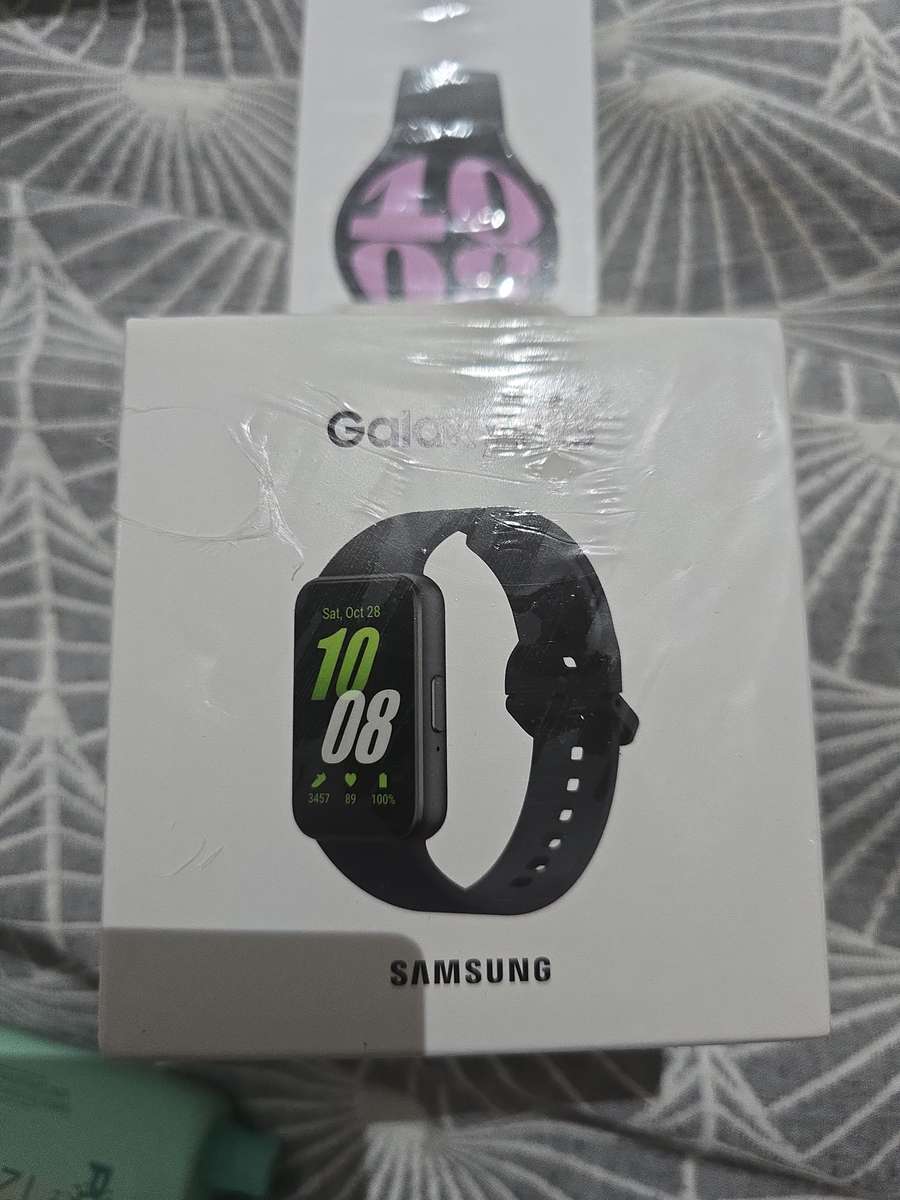 Samsung Galaxy Fit3 Gray