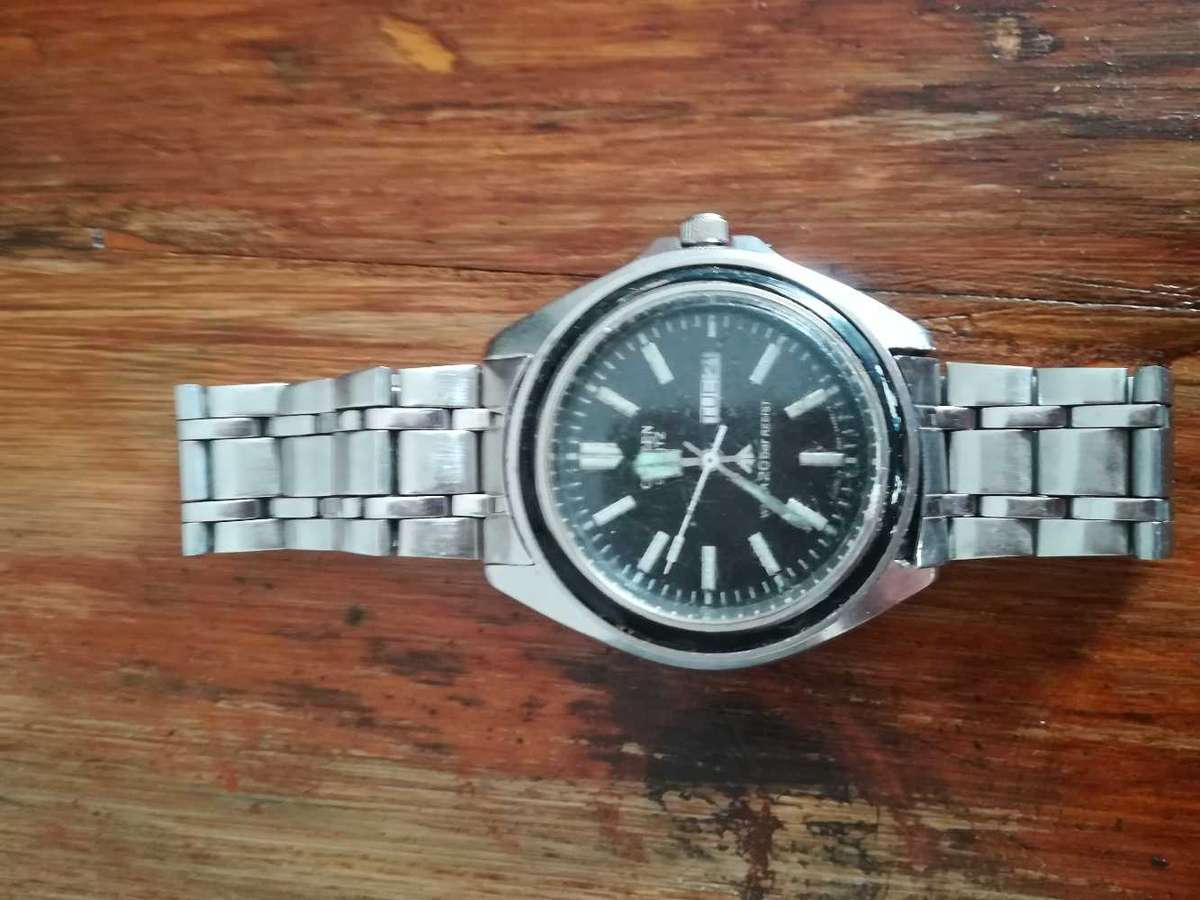 Citizen quartz divers 200m