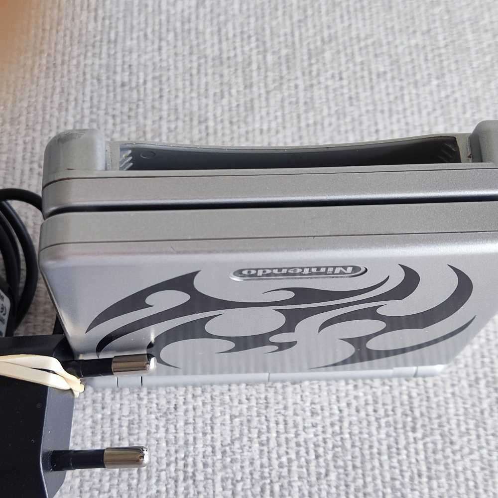 Gameboy Nintendo Sp Tribal Limited edition