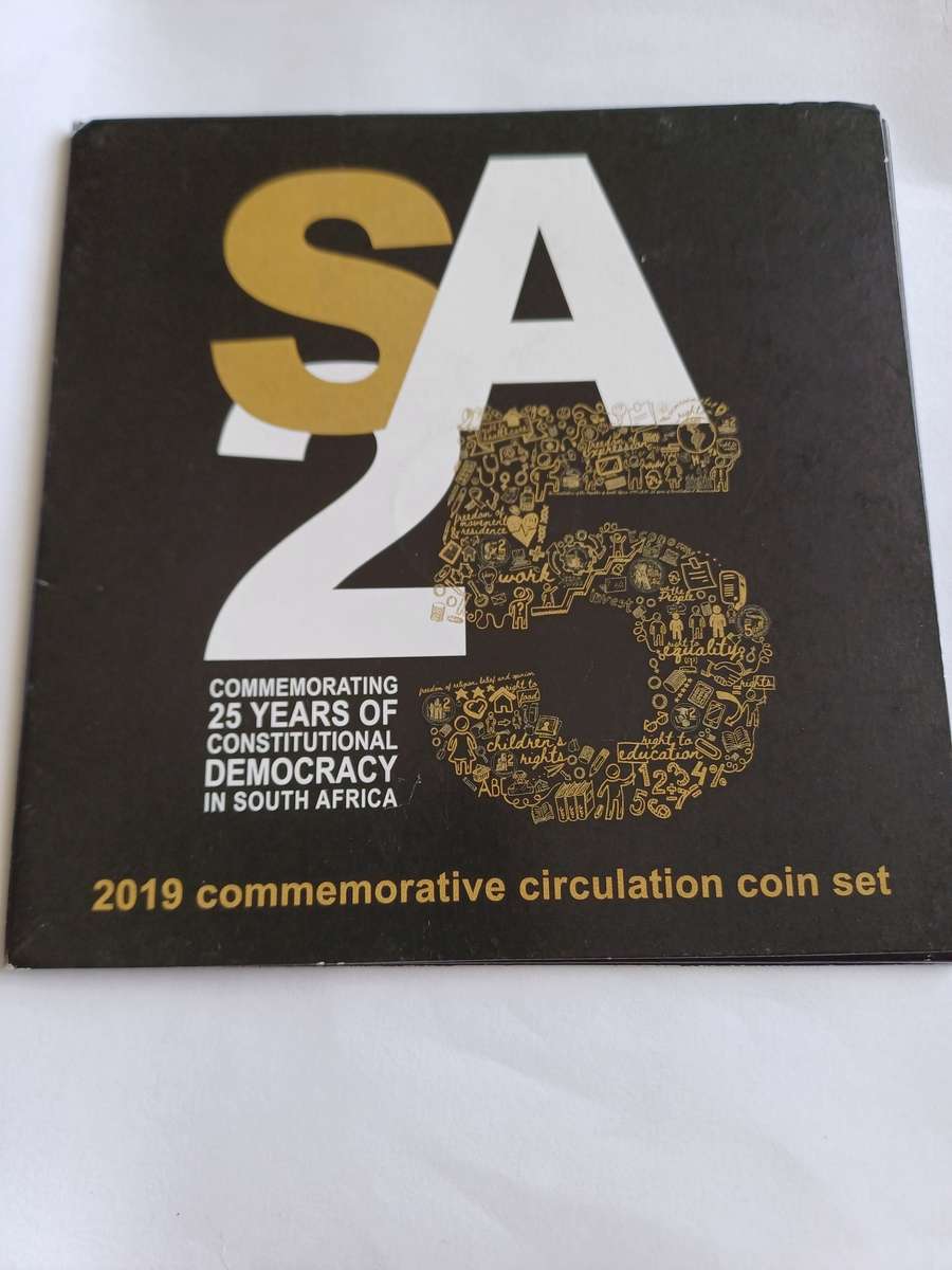 2019 Commemorative coin set