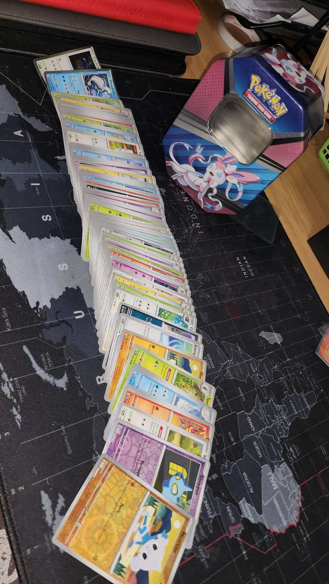 Auction- original pokemon cards and tin