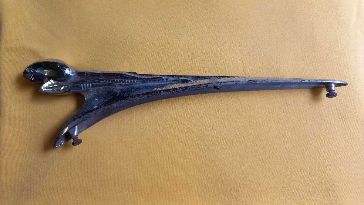 Dodge truck hood ornament