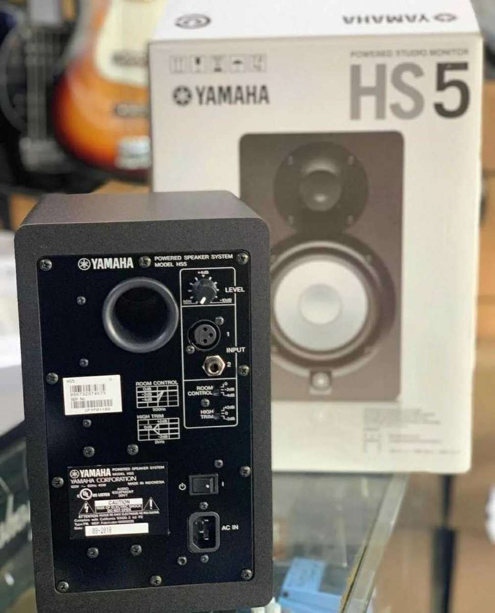 Yamahas HS5 Matched Pair Studio Monitors