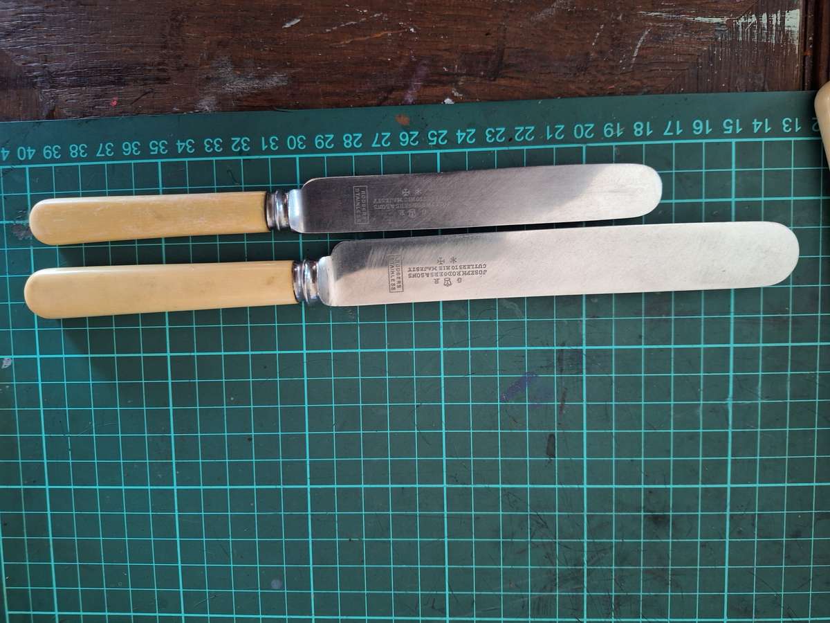 9x Joseph Rodgers & Sons knives