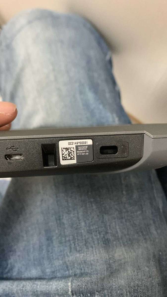 Tomtom  navigator  Bridge WITH SIM OPTION (SOUTH AFRICAN MAP PRELOADED)