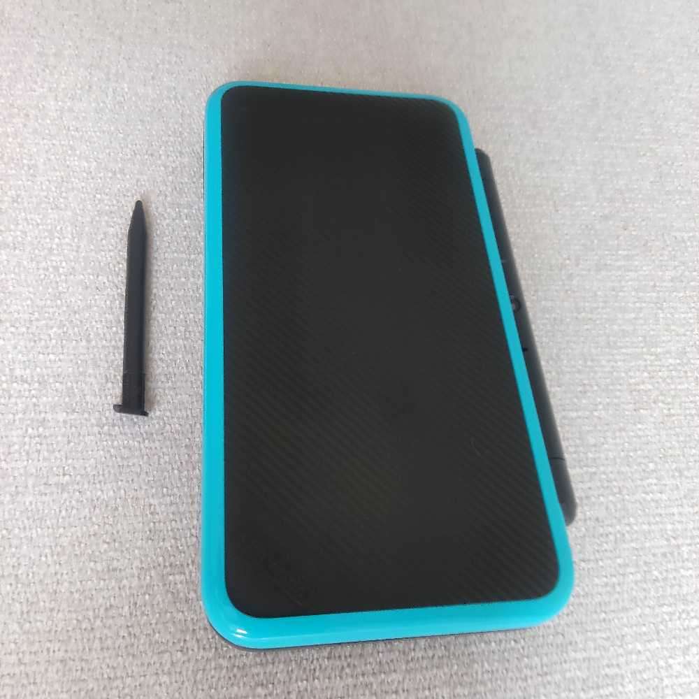 `New` Nintendo 2ds xl console with original charger