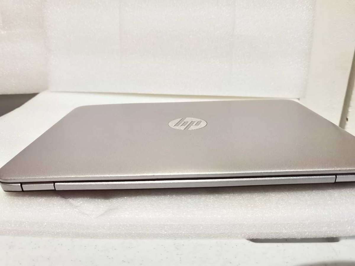 HP elite book 820 G4