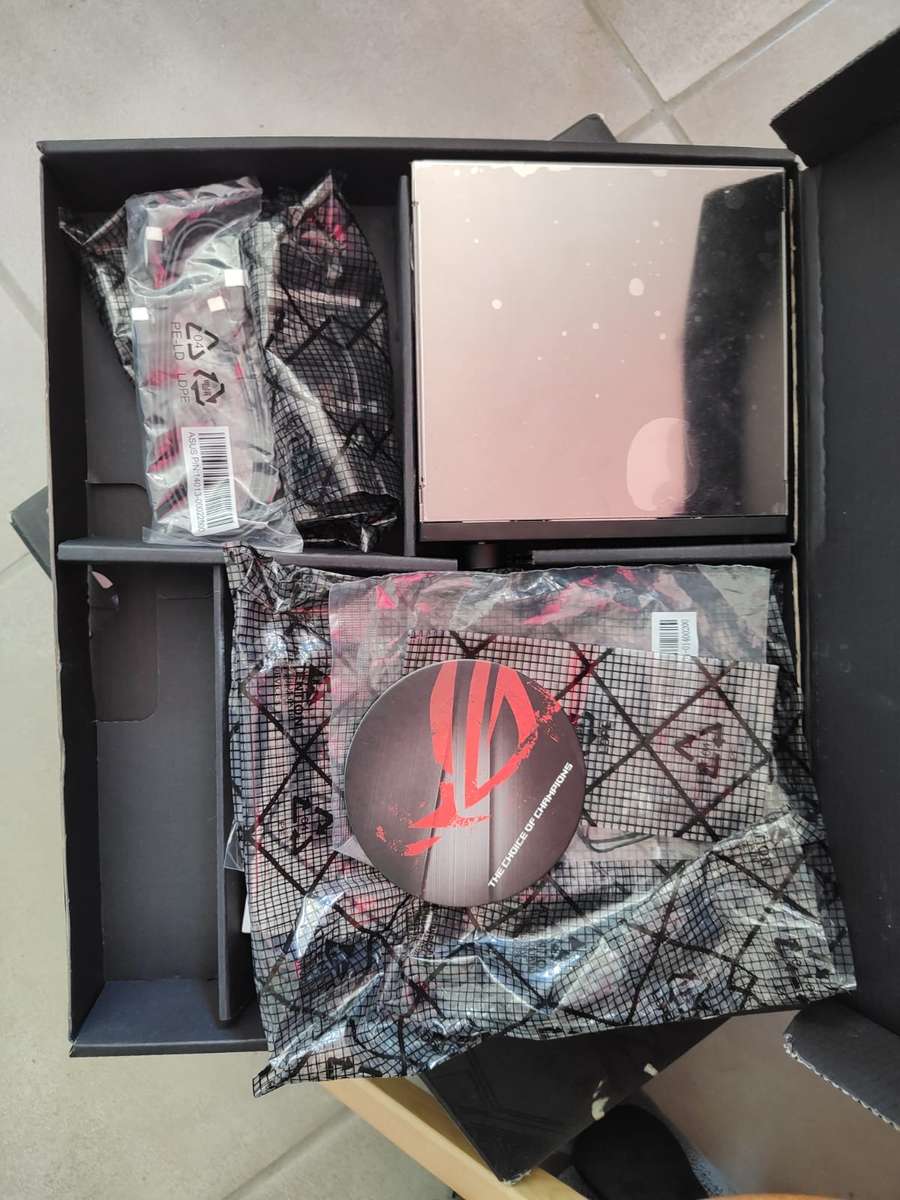 Intel core i7 Extreme Gaming Combo**Asus ROG Rampage V Edition 10 Motherboard**Only CPU and Board