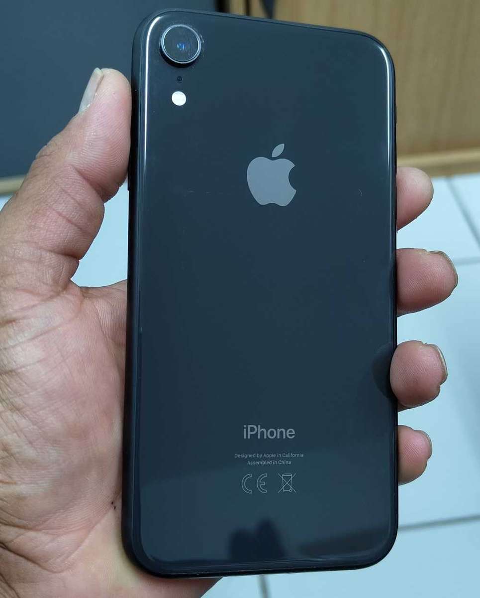 iPhone XR 256GB black (Pre Owned)