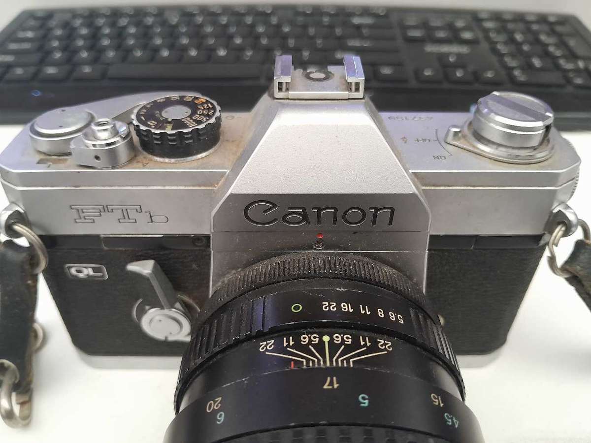 Vintage Canon FT b camera