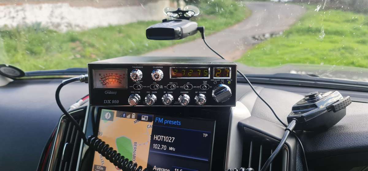 Galaxy dx 959 cb radio