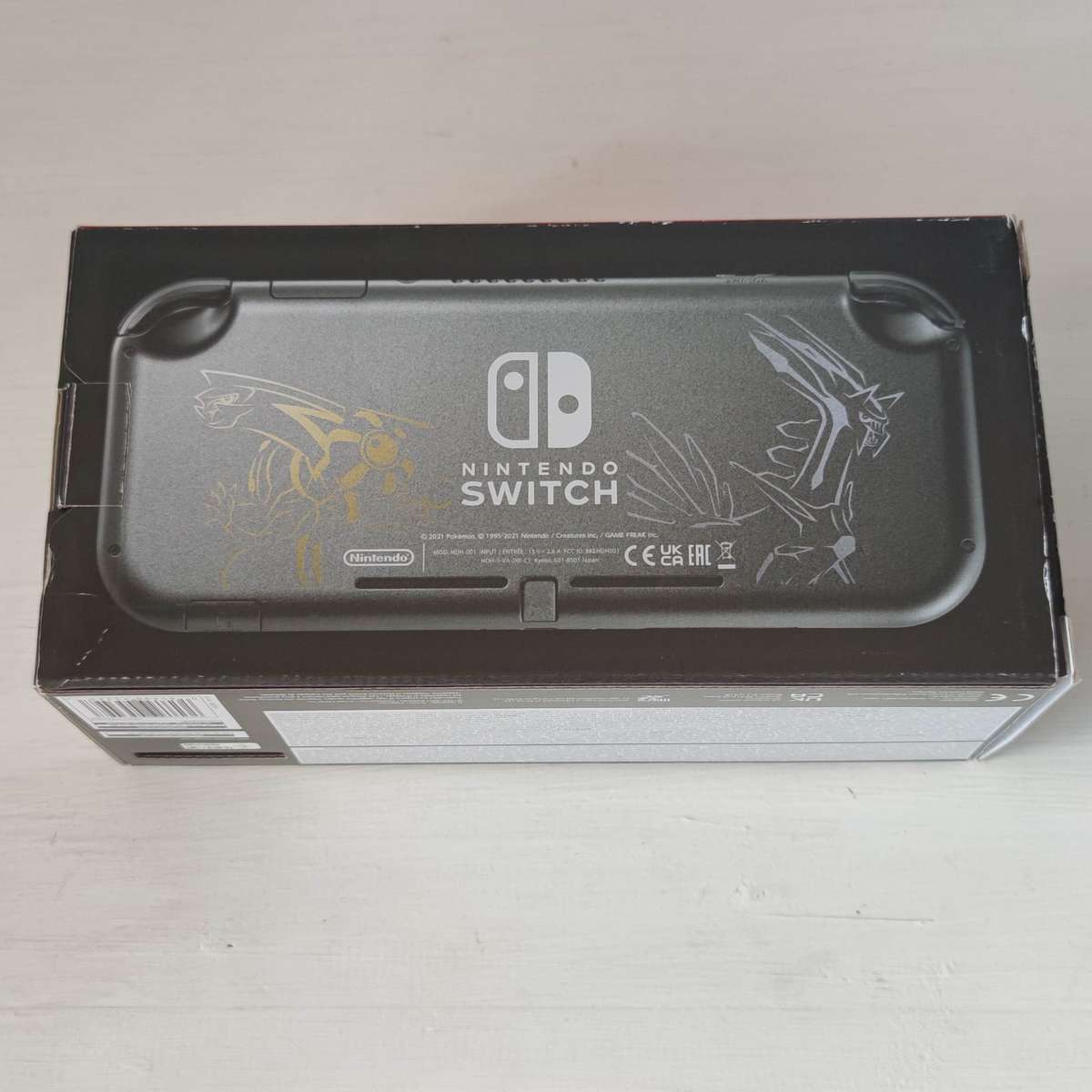 Nintendo switch lite Palkia and Dialga limited edition +box
