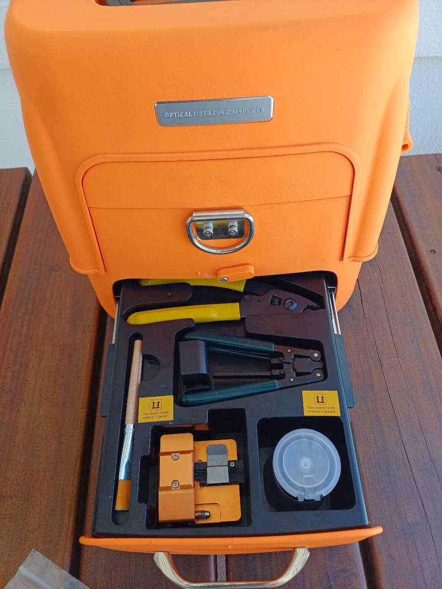 Ai9 Fusion fiber Splicer