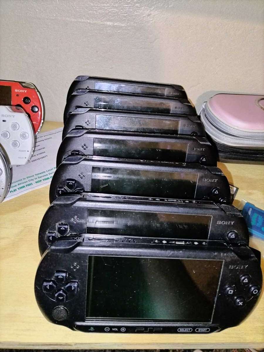 Sony PSP E1000 Street console modded