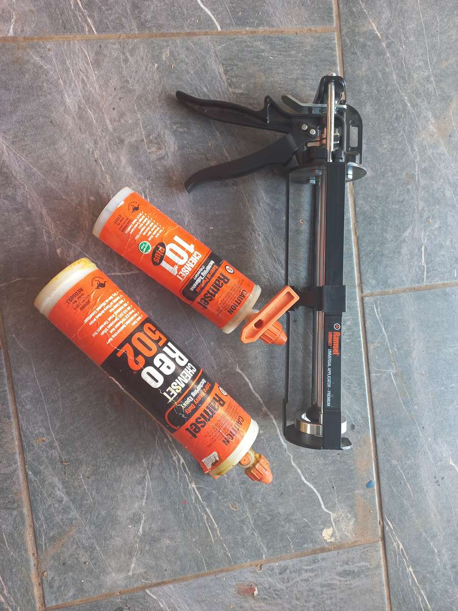 Heavy duty Ramset universal applicator