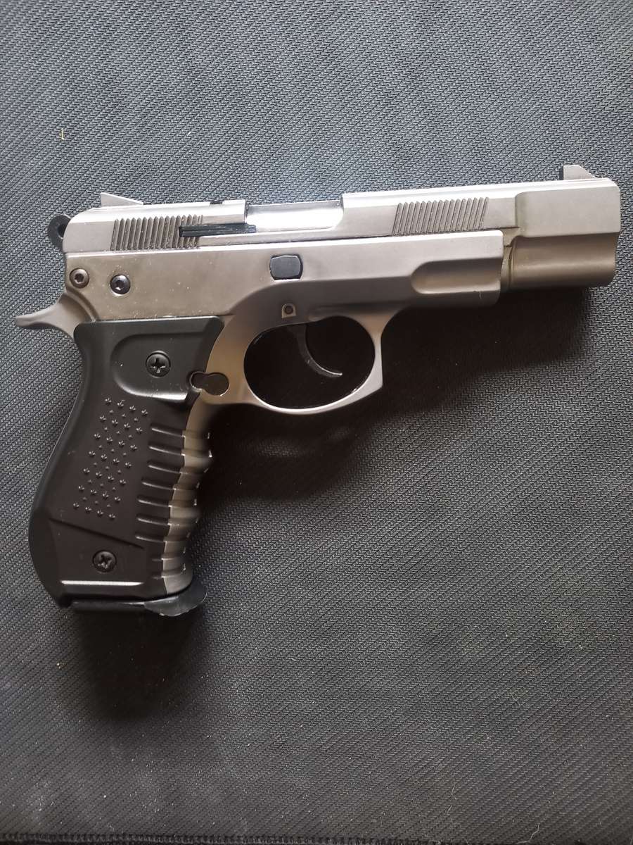 Blank/Prop gun CZ75 replica