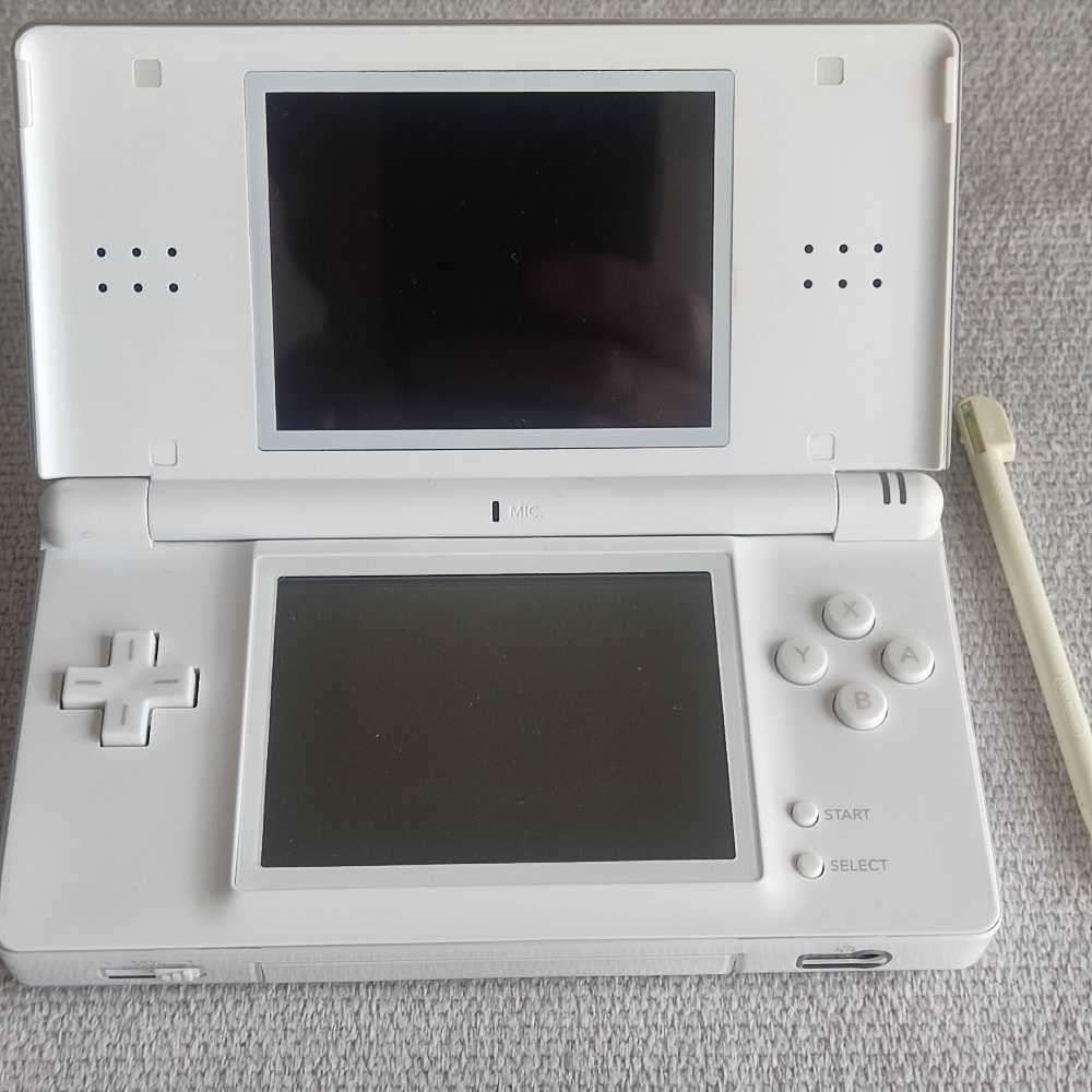 Nintendo Ds Lite Console with usb charger