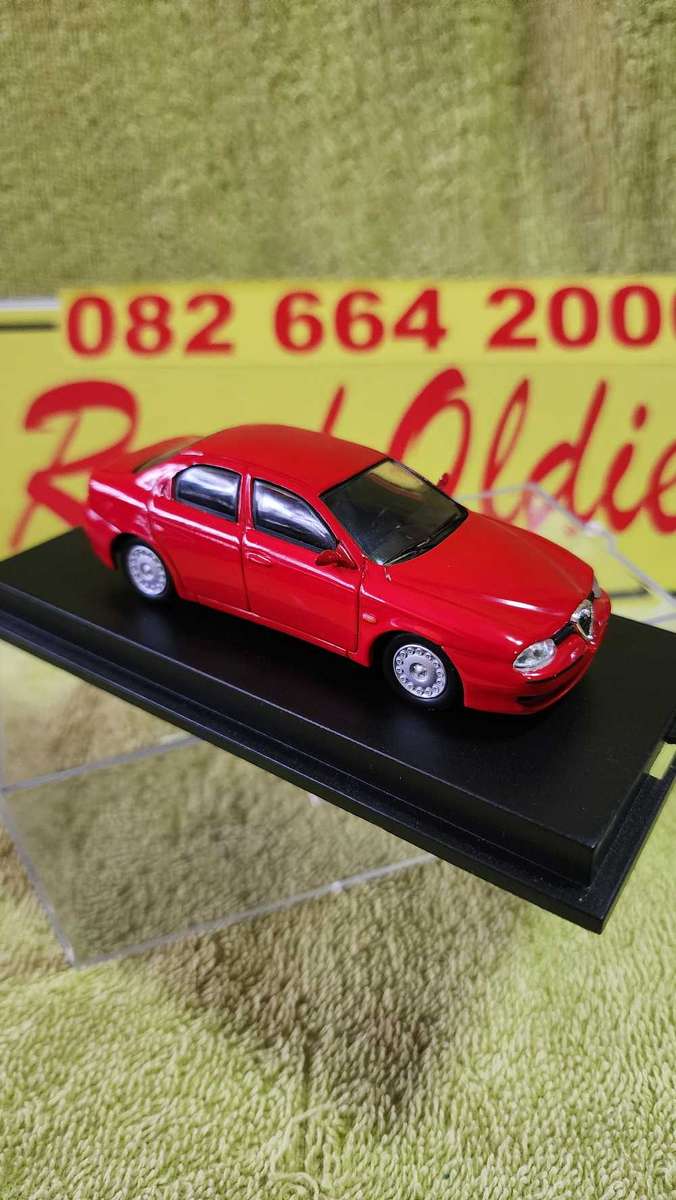 Alfa Romeo 156 by Universal Hobbies