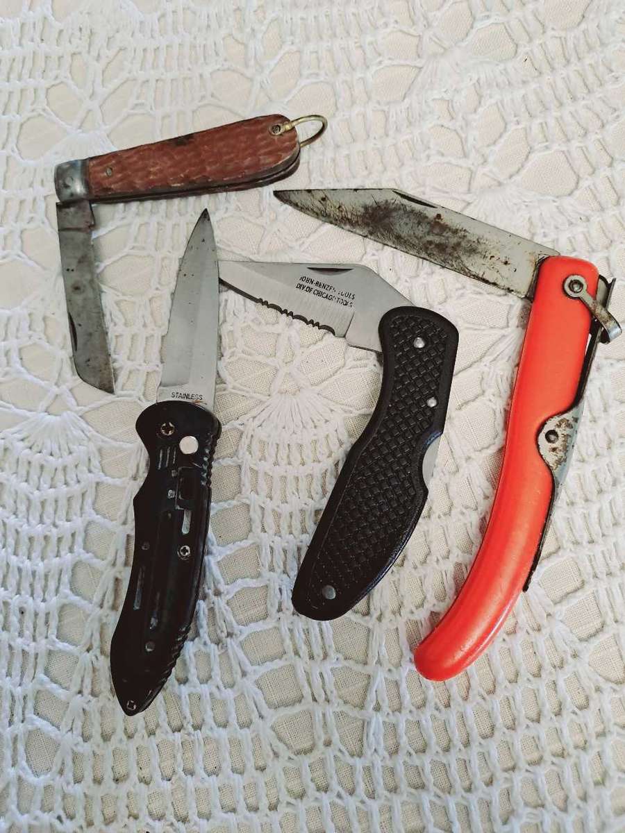 Knife lot